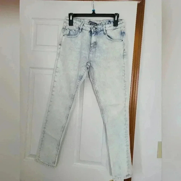 ZARA Jeans  - Picture 1 of 6